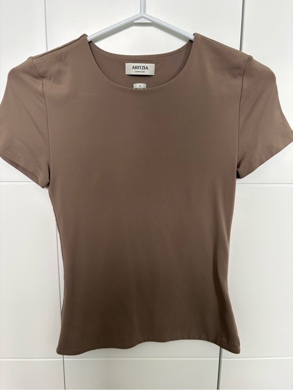 Aritzia original contour marvel crew t-shirt
